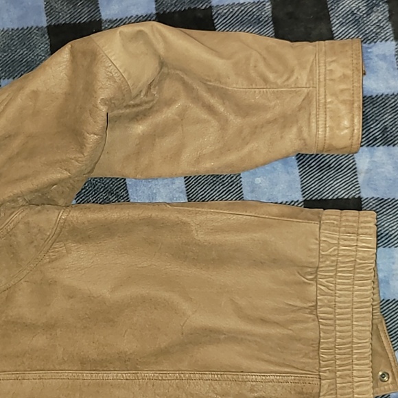Vintage. Buttery Leather Bomber jacket. Adventure Bound By Wilson's leather. LT - Picture 14 of 16
